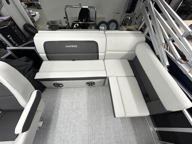 2025 Harris CRUISER 190 with  60 HP ELPT CT Mercury - Photo 19